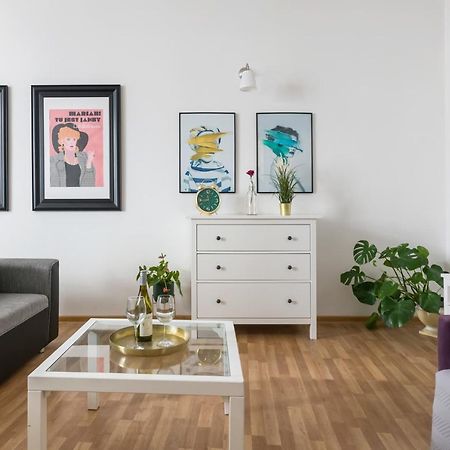 Discover Krakow Apartments - 3 Rakowicka St - Classic Apartments Near Main Station - Netflix المظهر الخارجي الصورة