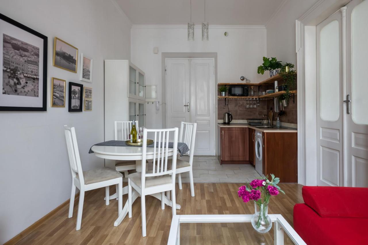 Discover Krakow Apartments - 3 Rakowicka St - Classic Apartments Near Main Station - Netflix المظهر الخارجي الصورة