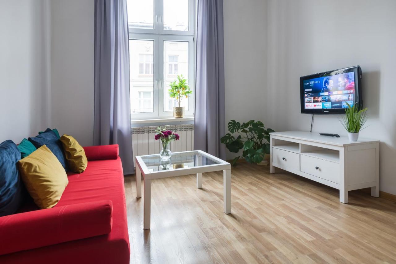 Discover Krakow Apartments - 3 Rakowicka St - Classic Apartments Near Main Station - Netflix المظهر الخارجي الصورة