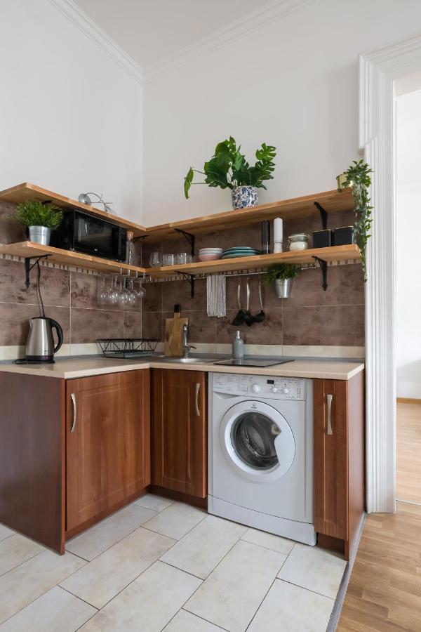 Discover Krakow Apartments - 3 Rakowicka St - Classic Apartments Near Main Station - Netflix المظهر الخارجي الصورة