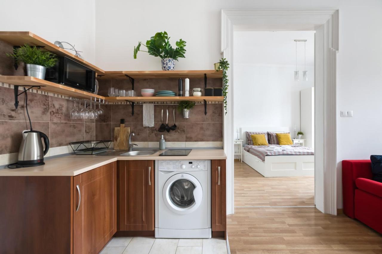 Discover Krakow Apartments - 3 Rakowicka St - Classic Apartments Near Main Station - Netflix المظهر الخارجي الصورة