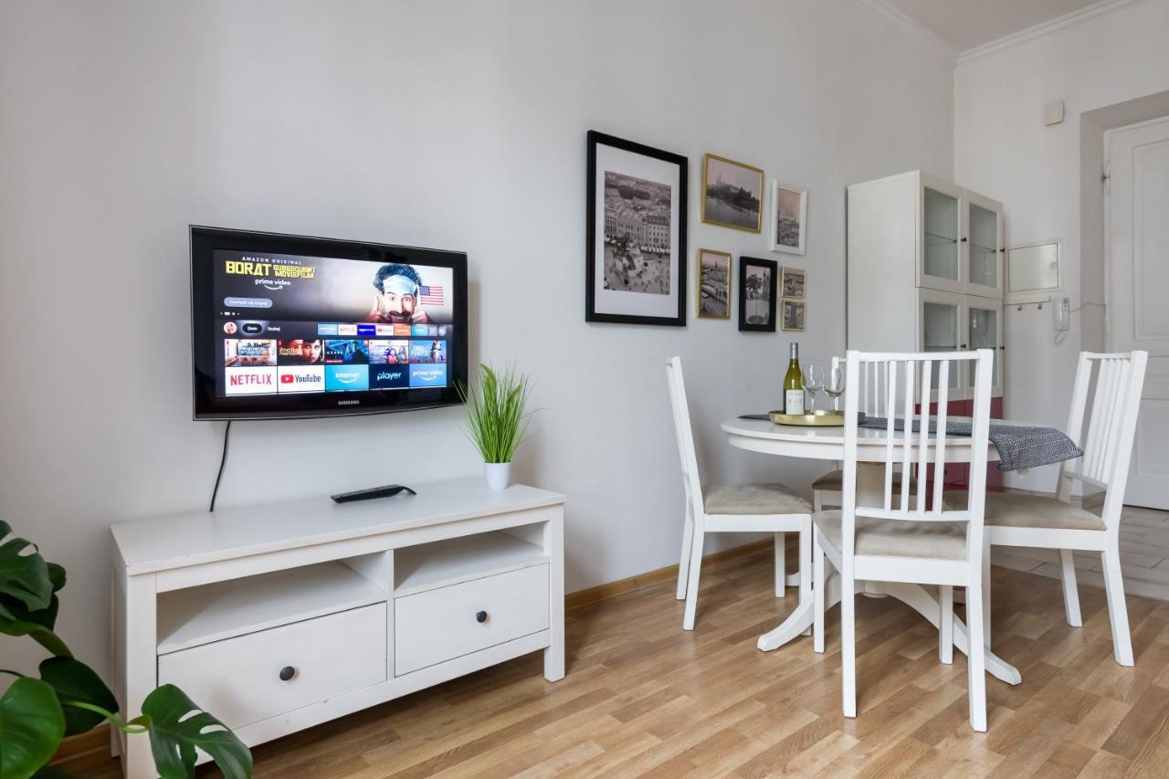 Discover Krakow Apartments - 3 Rakowicka St - Classic Apartments Near Main Station - Netflix المظهر الخارجي الصورة