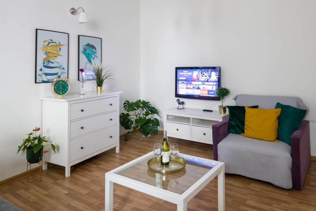 Discover Krakow Apartments - 3 Rakowicka St - Classic Apartments Near Main Station - Netflix المظهر الخارجي الصورة