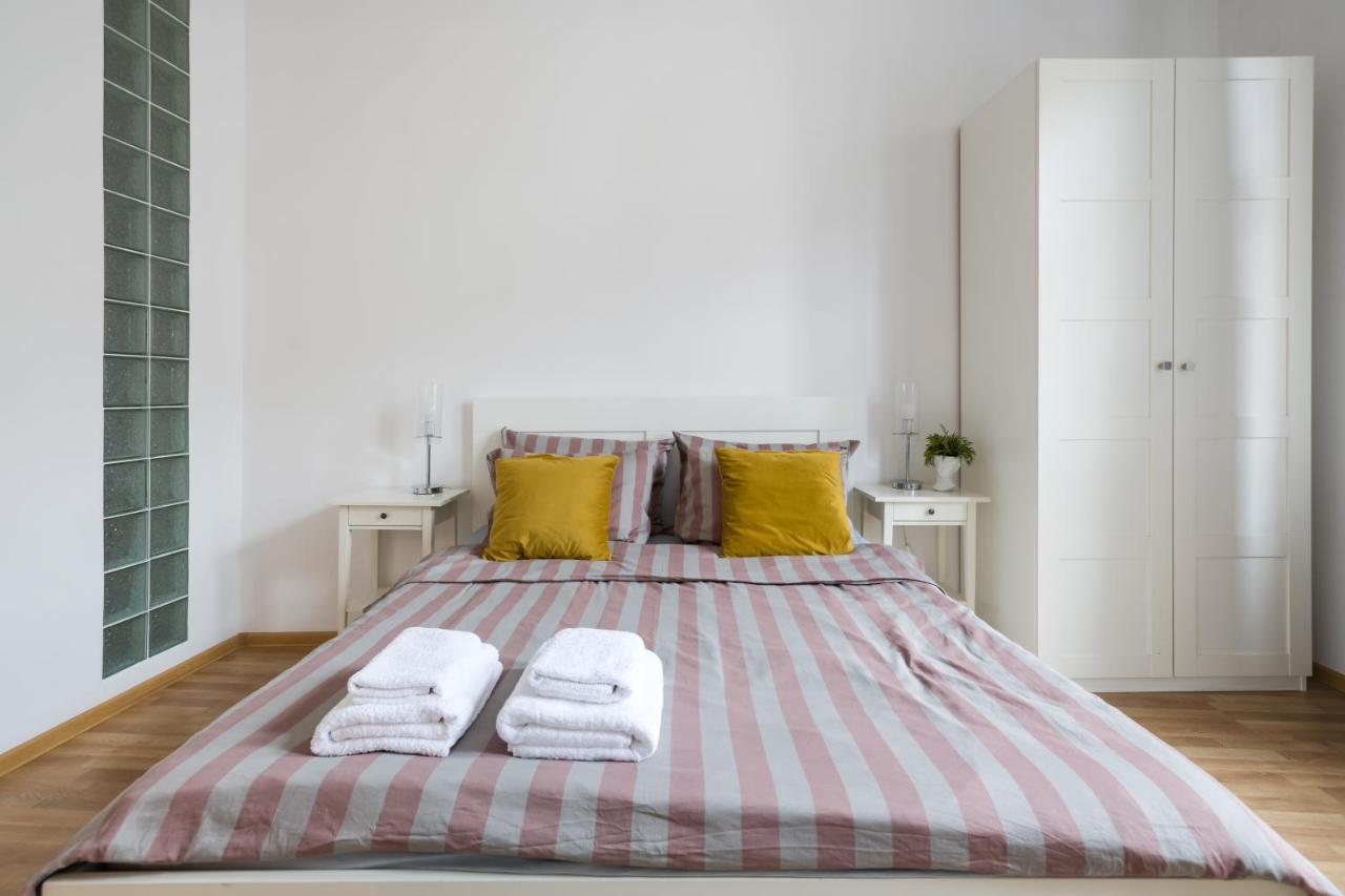 Discover Krakow Apartments - 3 Rakowicka St - Classic Apartments Near Main Station - Netflix المظهر الخارجي الصورة