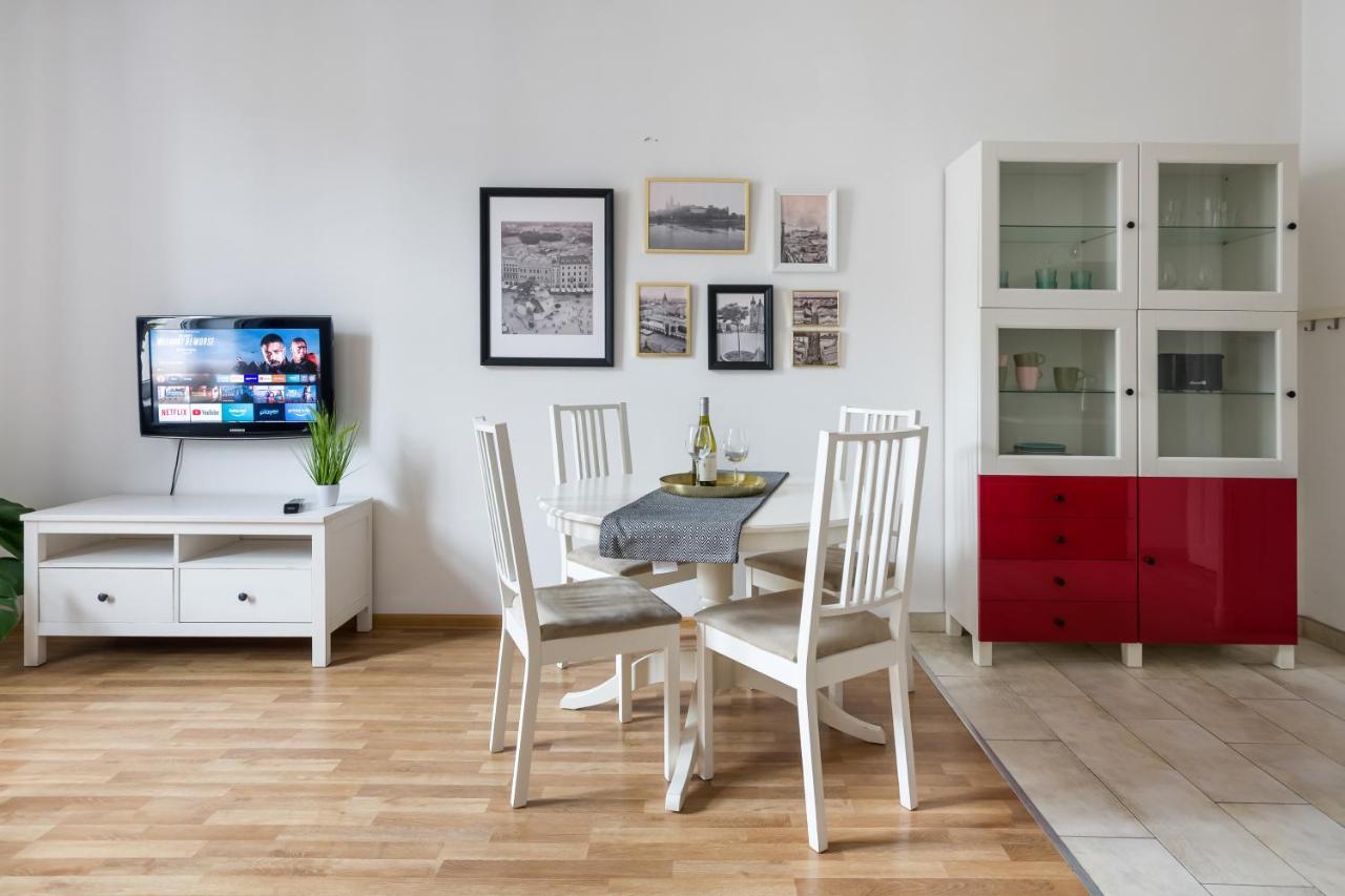 Discover Krakow Apartments - 3 Rakowicka St - Classic Apartments Near Main Station - Netflix المظهر الخارجي الصورة