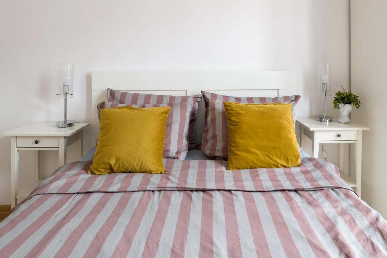Discover Krakow Apartments - 3 Rakowicka St - Classic Apartments Near Main Station - Netflix المظهر الخارجي الصورة